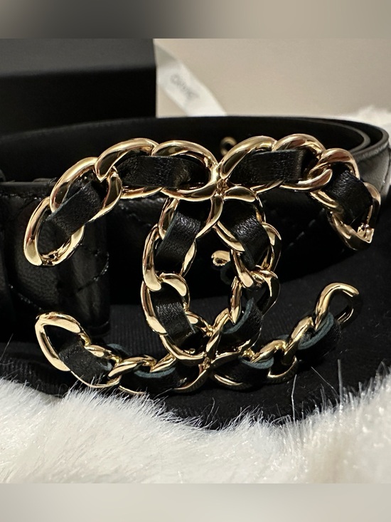 CHANEL Accessories - CHANEL Black Quilted Leather Belt with Gold Chain-Textured CC Buckle